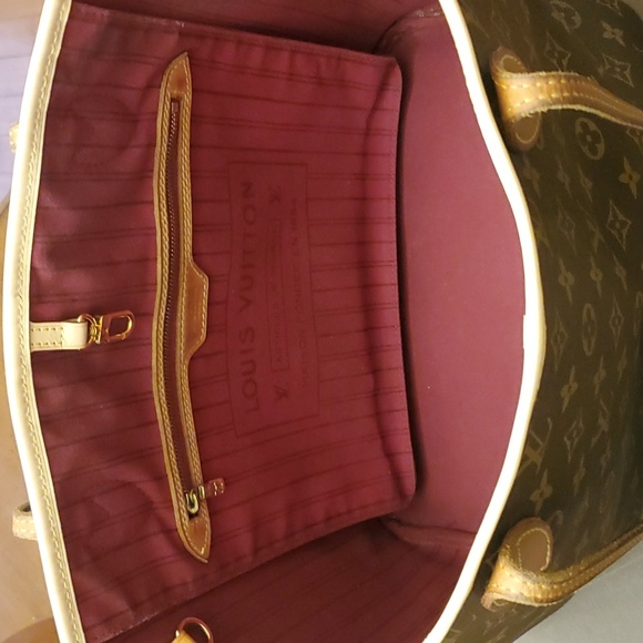 Louis Vuitton Monogram Neverfull MM - Picture 10 of 15